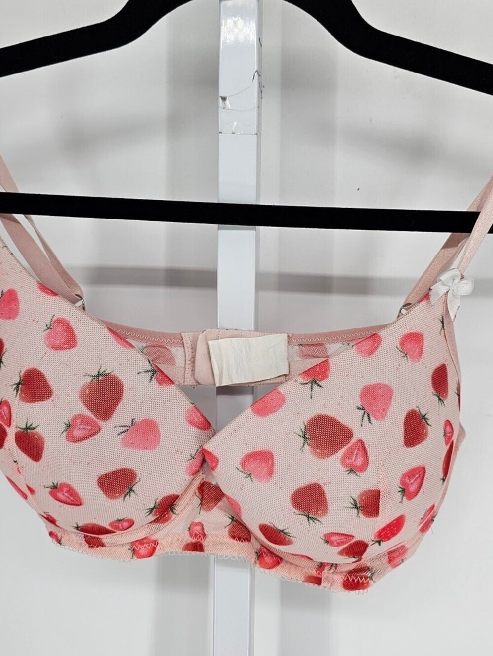 Vintage Y2K Womens Sz 36C Lightly Padded T Shirt Bra Mesh Strawberry Print